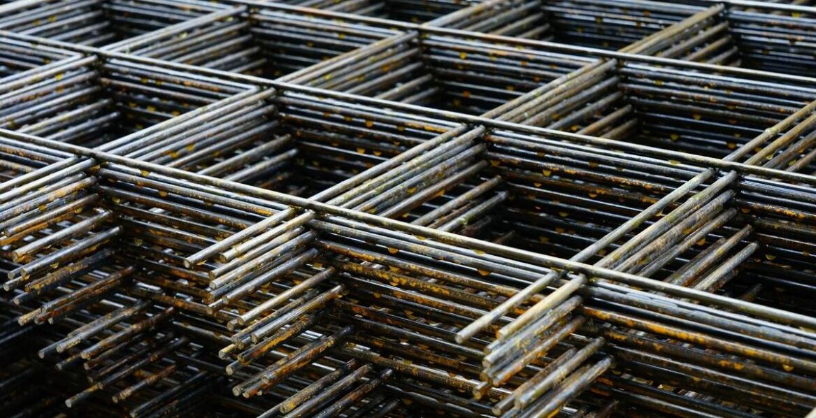 Kluczowe zalety siatki tkanej ocynkowanej w różnych gałęziach przemysłu