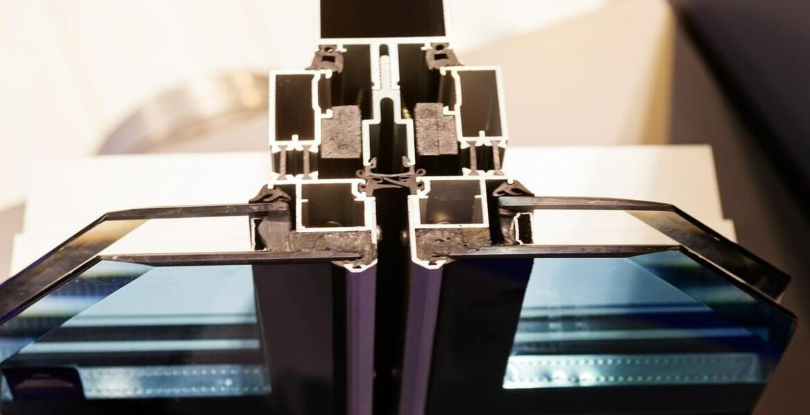 Dlaczego wymiana uszczelek jest kluczowa dla trwałości okien?