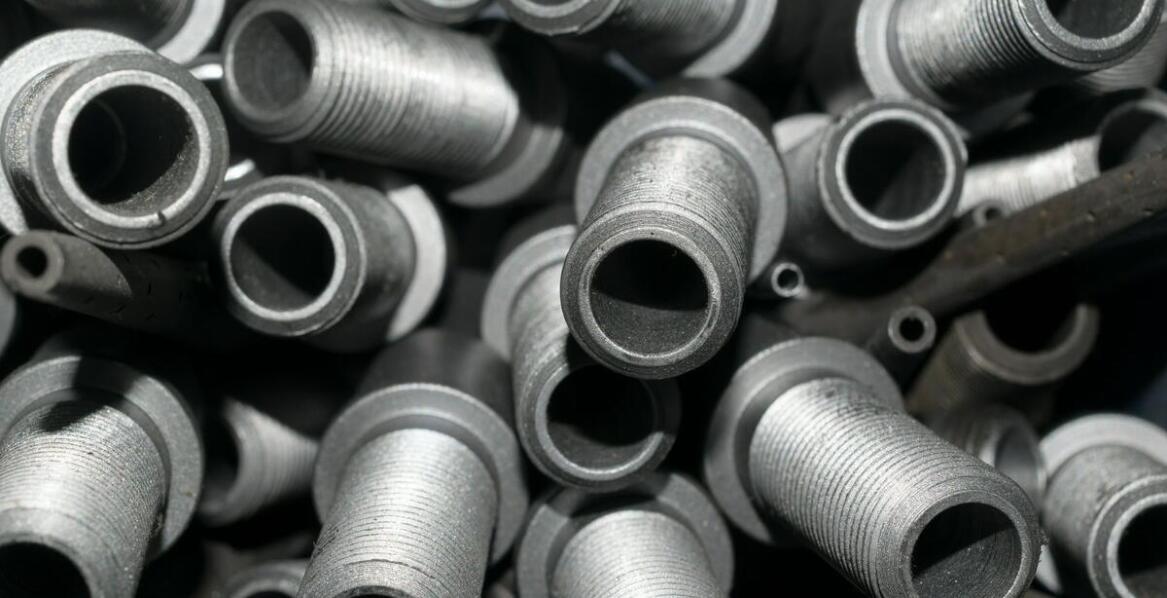 Jakie czynniki decydują o jakości odlewów żeliwnych na zamówienie?