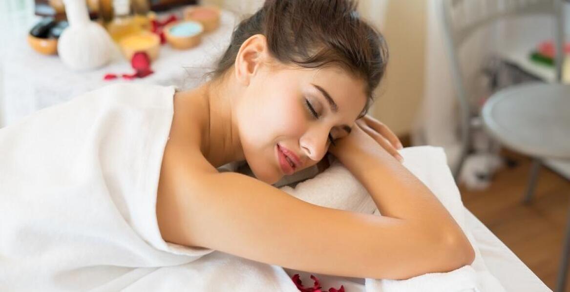 Dyskrecja w salonie masażu – dlaczego jest tak ważna dla klienta?