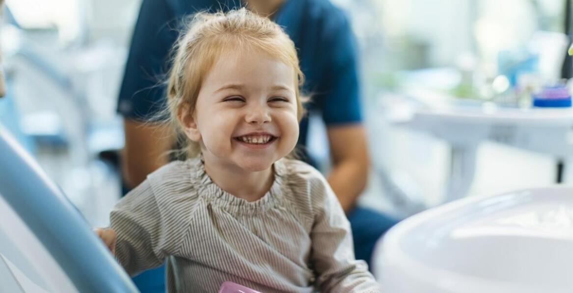 Stomatologia dziecięca – jak wspiera zdrowy rozwój zębów u najmłodszych?