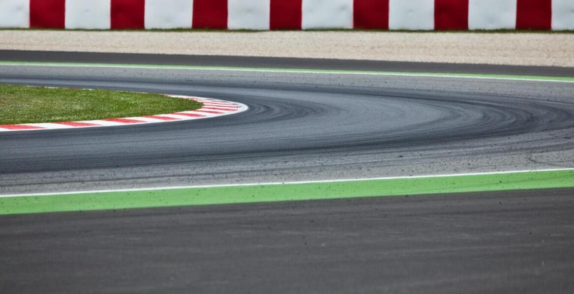 Jakie wyzwania czekają na zawodników na WRC torze kartingowym?