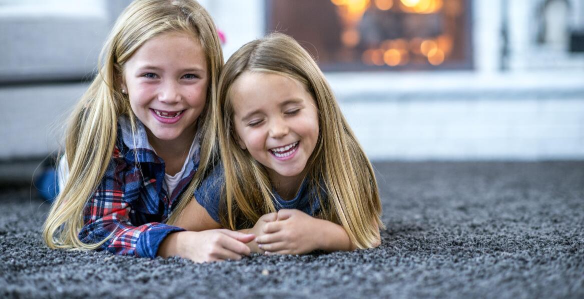 Wykładziny dywanowe jako sposób na ciepło w pokoju dziecięcym