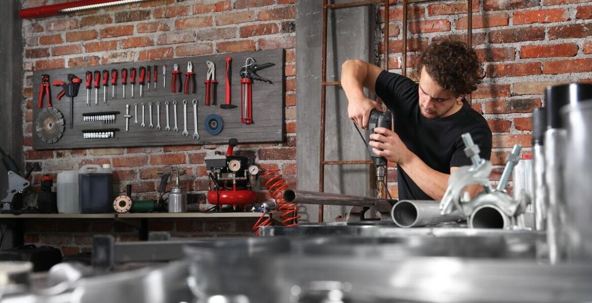 Jakie elementy wpływają na jakość i bezpieczeństwo produktów elektrycznych?