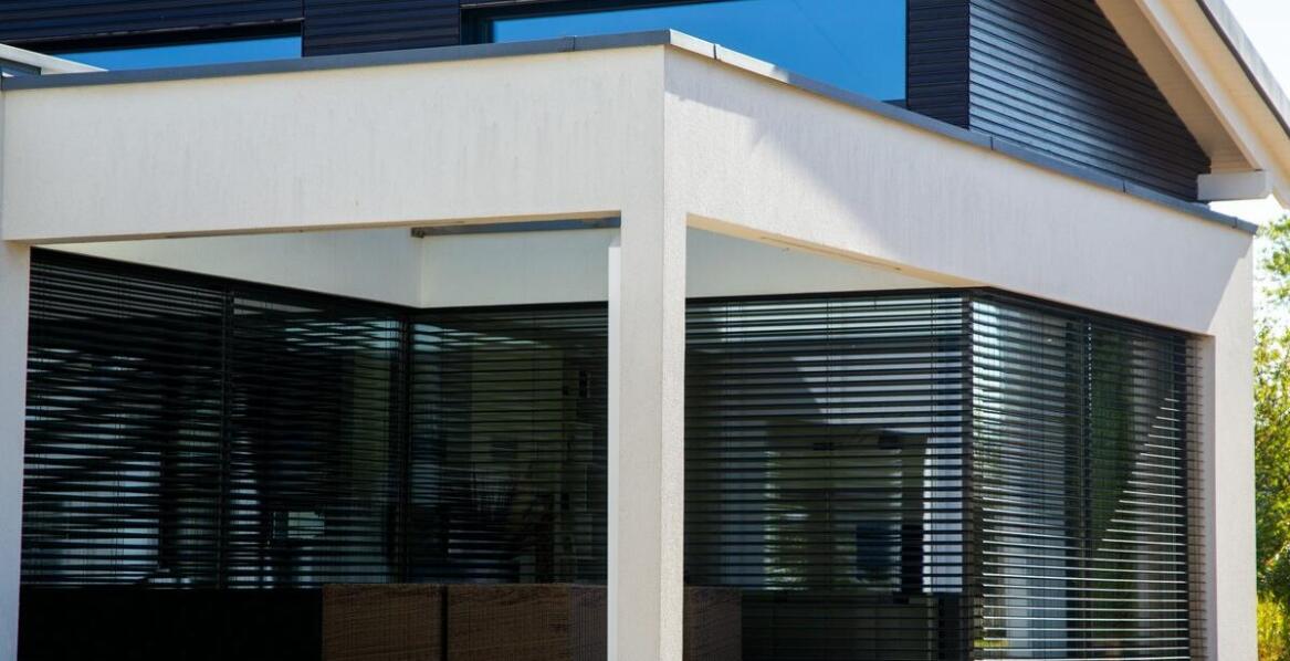 Czy rolety zewnętrzne to dobre rozwiązanie na każdą porę roku?