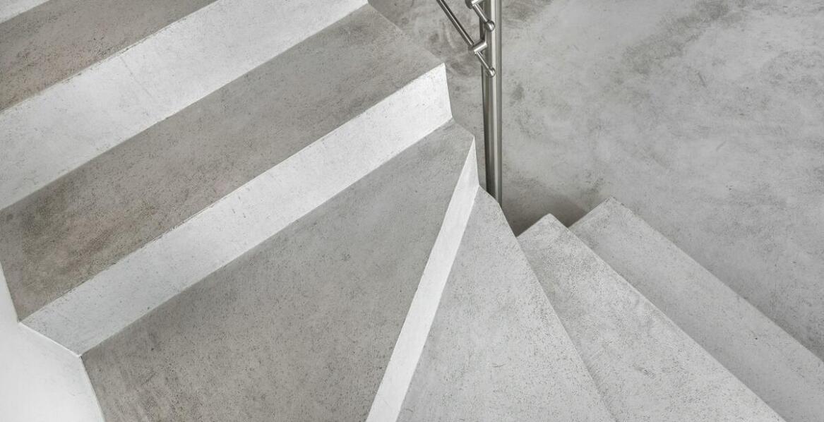 Balustraden aus Metall als Gestaltungselement moderner Innenräume