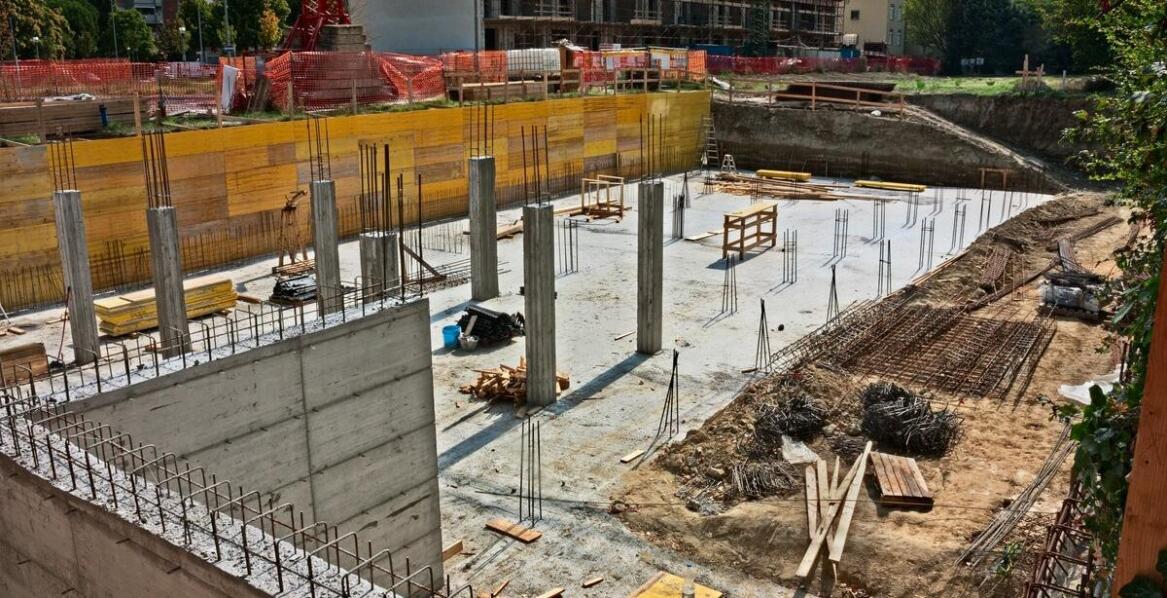 Efektywne wykorzystanie sygnalizacji tymczasowej na placach budowy