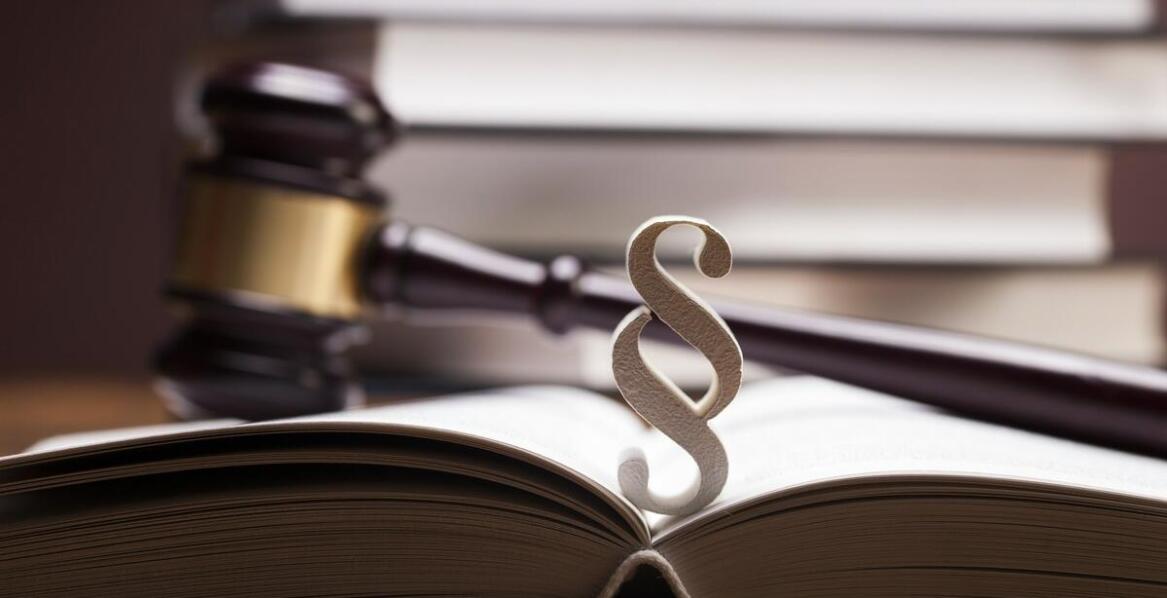 Tłumaczenia z angielskiego dla branży prawniczej: na co zwrócić uwagę?