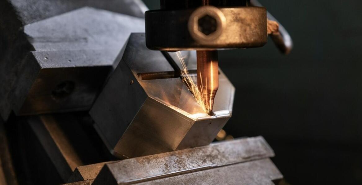 Rola certyfikatów jakości w procesie spawania laserowego