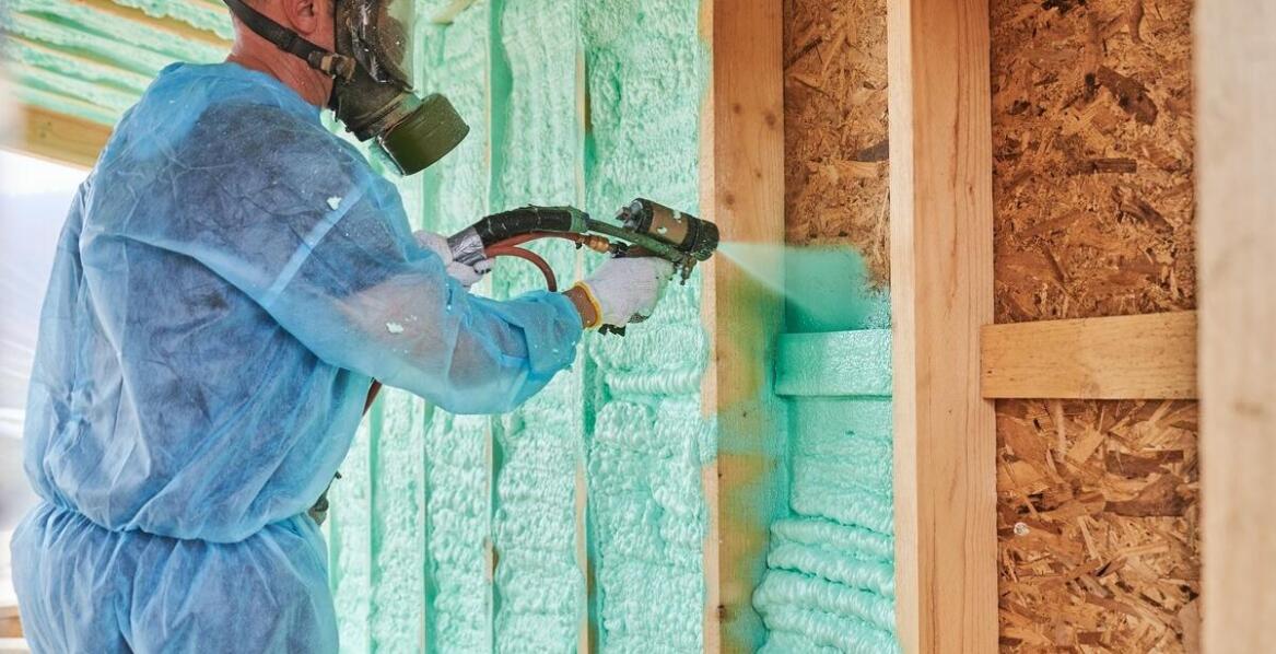 Proces aplikacji piany poliuretanowej – krok po kroku