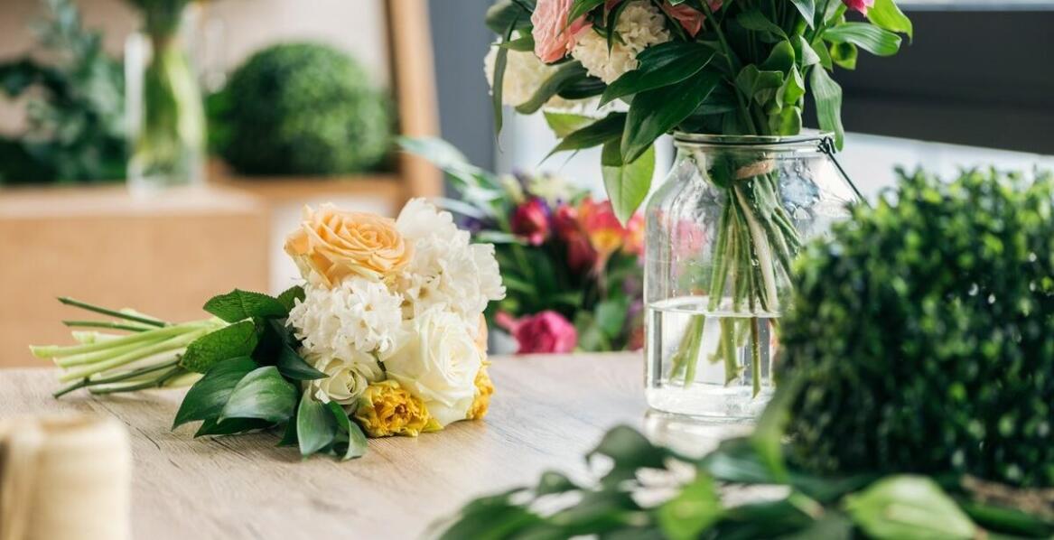 Kwiaty w stylu retro – idealny wybór na Dzień Matki