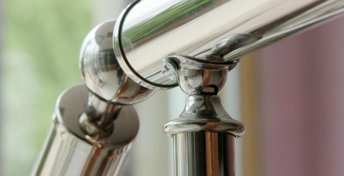 Jak listwa ślizgowa wpływa na efektywność eksploatacji tramwajów