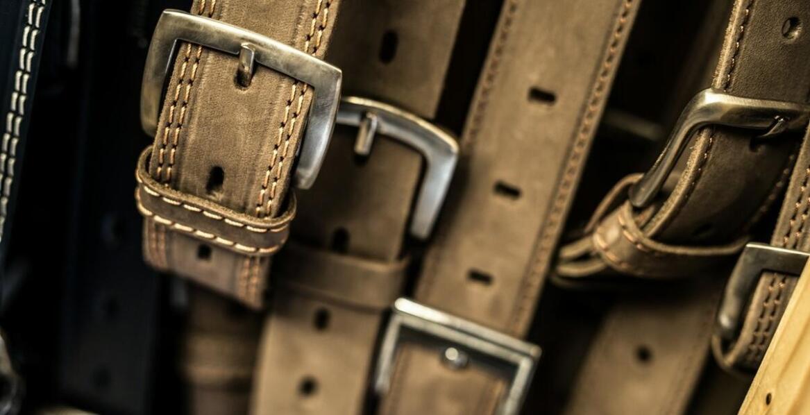 Jakie cechy powinny mieć idealne pasy wojskowe na ekstremalne warunki?