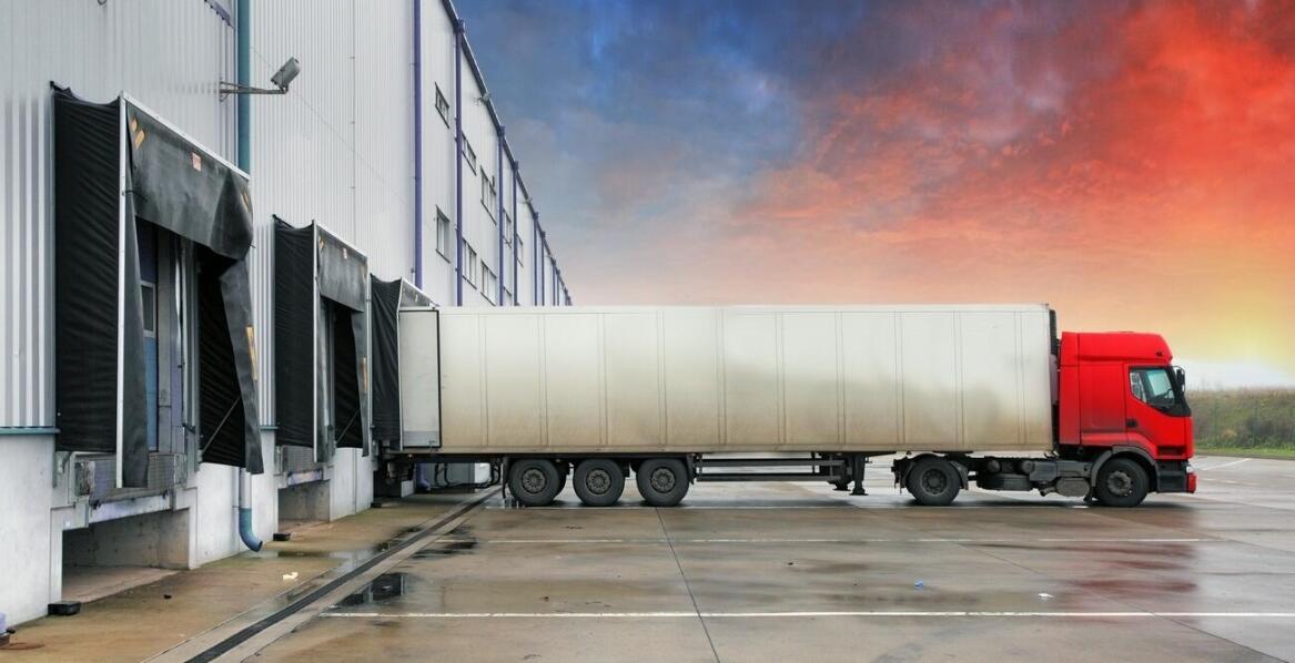 Przewozy bagażowe w Warszawie – jak zapewnić szybkość i sprawność?