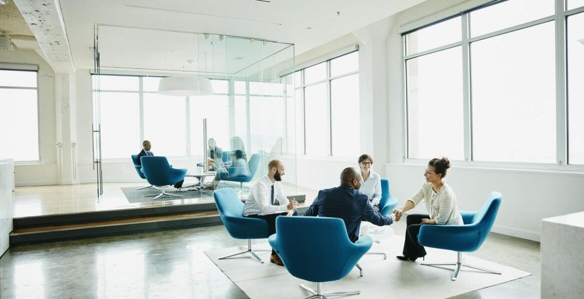 Jak adwokat z Tychów wspiera przedsiębiorców w negocjacjach biznesowych?