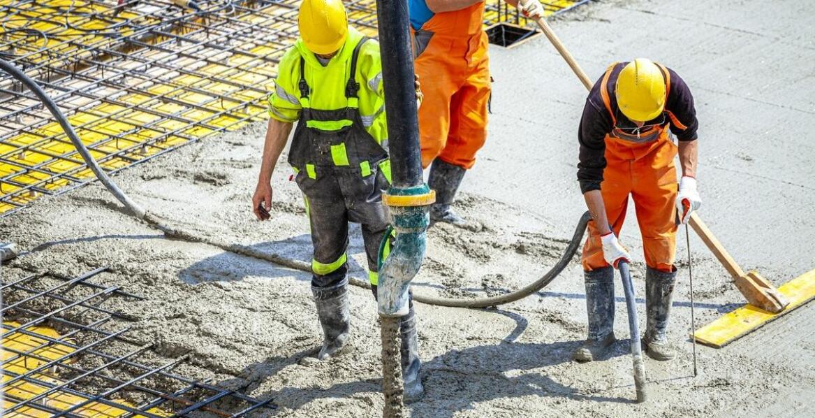 Nowoczesne technologie w produkcji zwieńczeń studni betonowych