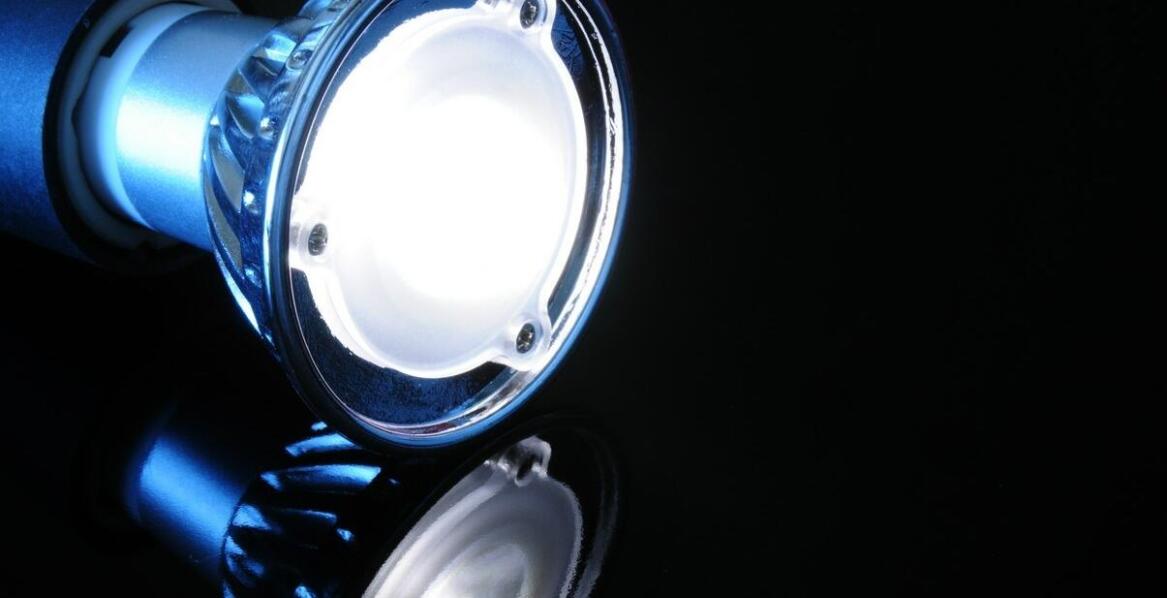 Jakie są kluczowe cechy opraw specjalistycznych LED?