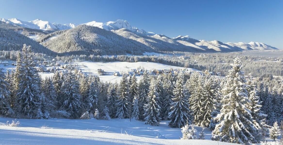 Termalne kąpiele po nartach – idealne połączenie relaksu i sportu z skipasami!