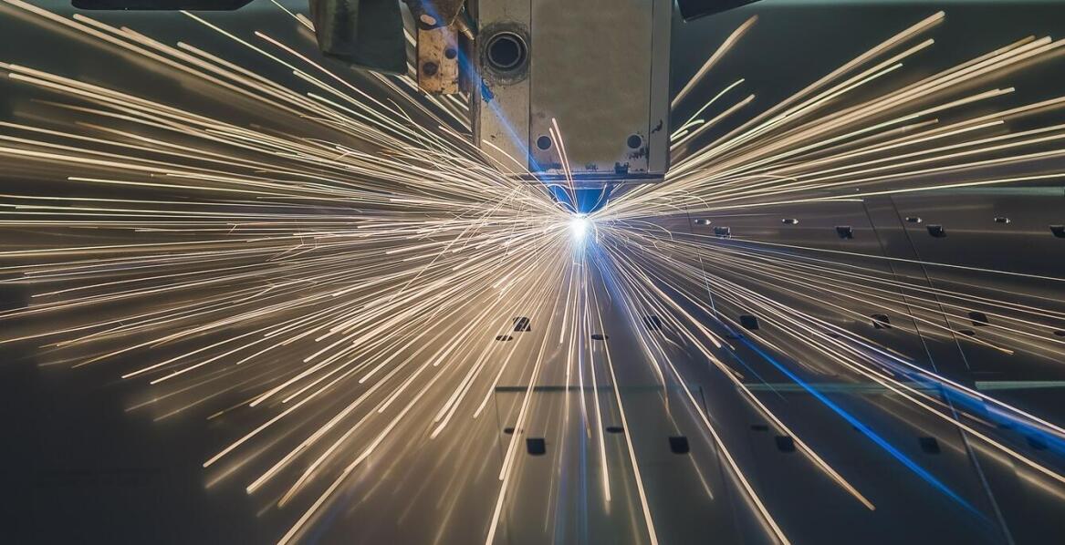 Czy laserowe cięcie blach jest precyzyjne?