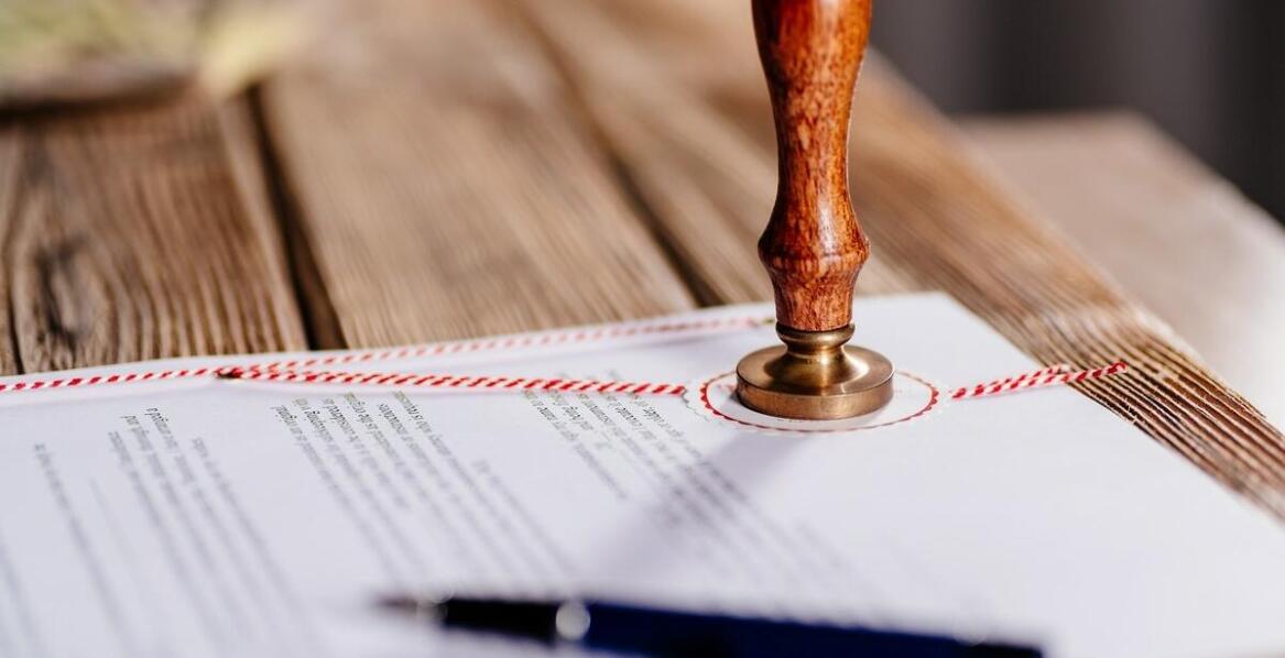 Jakie są najważniejsze kwestie związane z umowami cywilnoprawnymi?