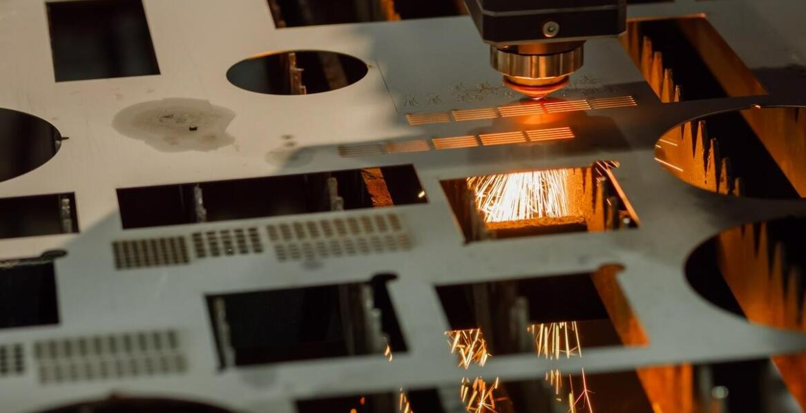 Wpływ laserowego cięcia na jakość gotowych elementów konstrukcji budowlanych