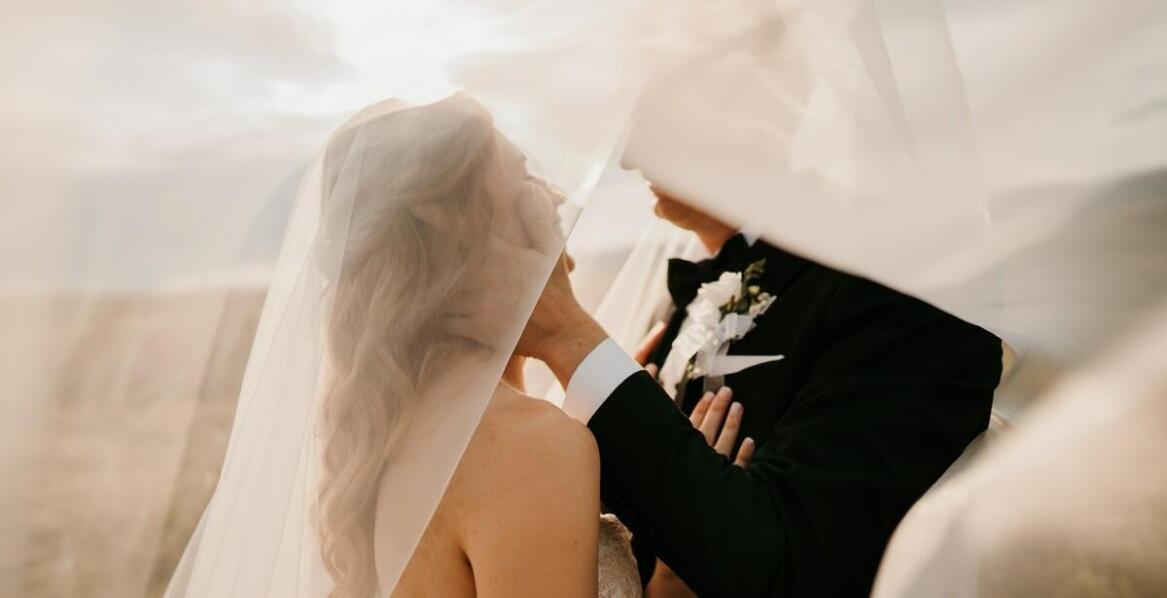 Rola sesji zdjęciowej w procesie kojarzenia par przez biuro matrymonialne w Gdyni