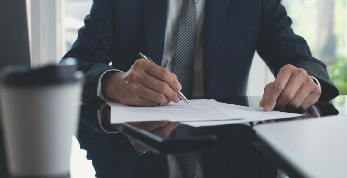 Kluczowe korzyści z korzystania z obsługi prawnej dla biznesu