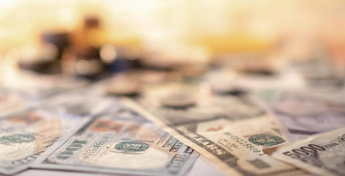 Jak przelew awaryjny może pomóc w nagłych sytuacjach finansowych?