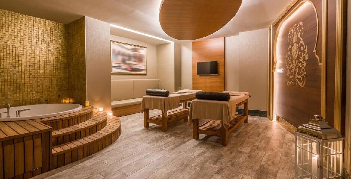 Jakie specjalne oferty sezonowe dostępne są obecnie w spa gdańsk?