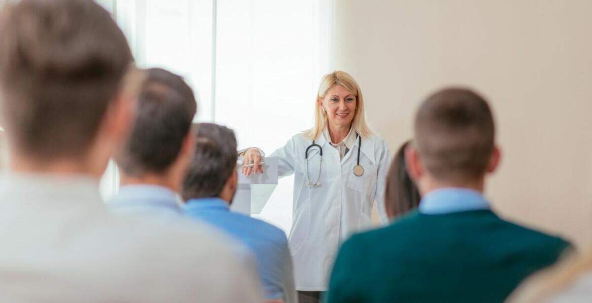 Jakie są korzyści z konsultacji zdrowotnych u lekarza Piotra Andrzejczaka dla kierowców?