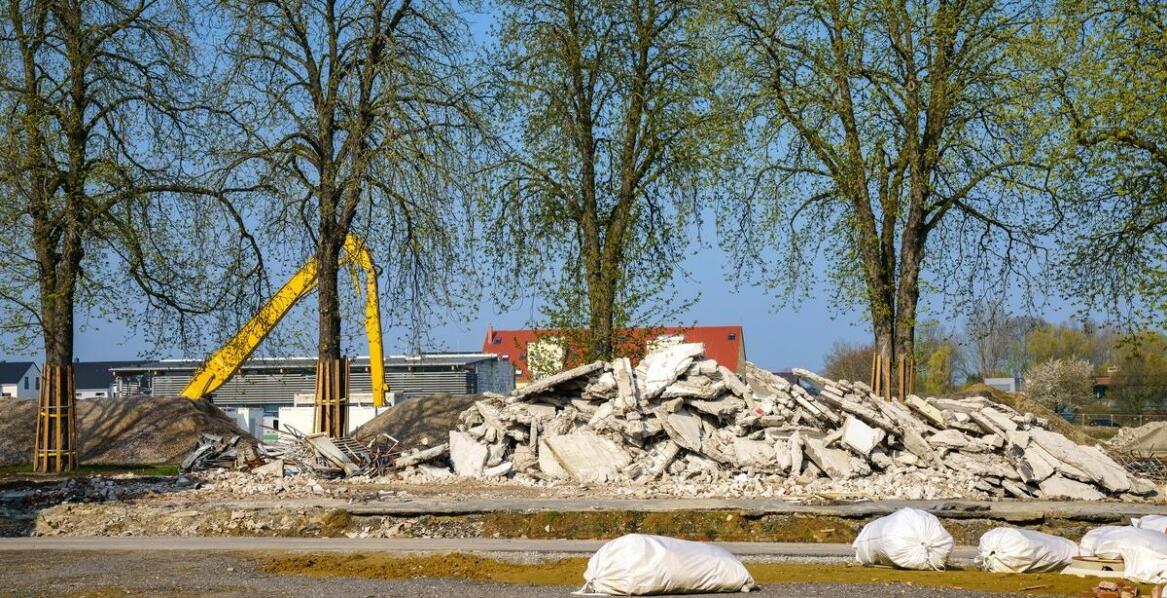 Jak wynajem worków na gruz ułatwia małe remonty?