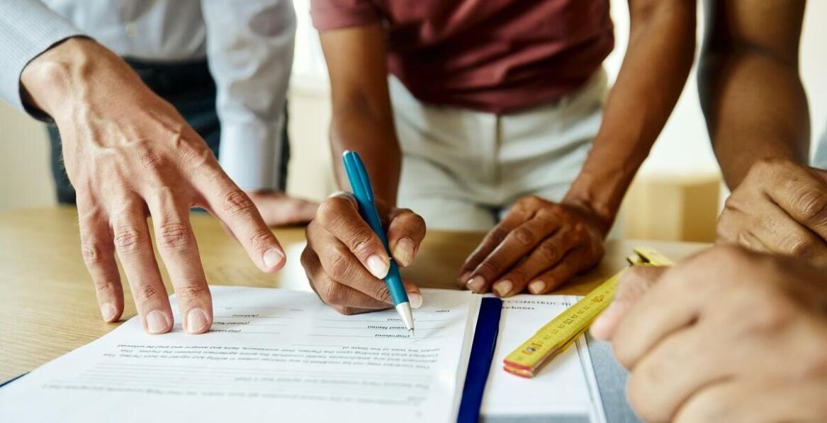 Rola radcy prawnego w zabezpieczeniu interesów klienta przy zawieraniu umów