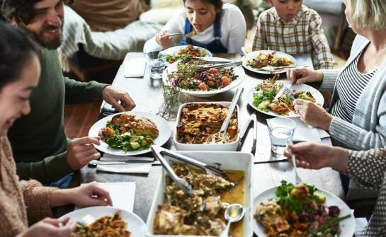 Dlaczego w ramach obiadu dla grup zorganizowanych warto stawiać na tradycyjną kuchnię?