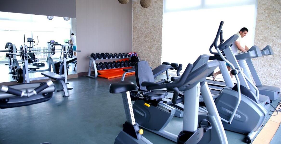 Lustra do sal fitness – jakie opcje oferuje wrocławski producent?