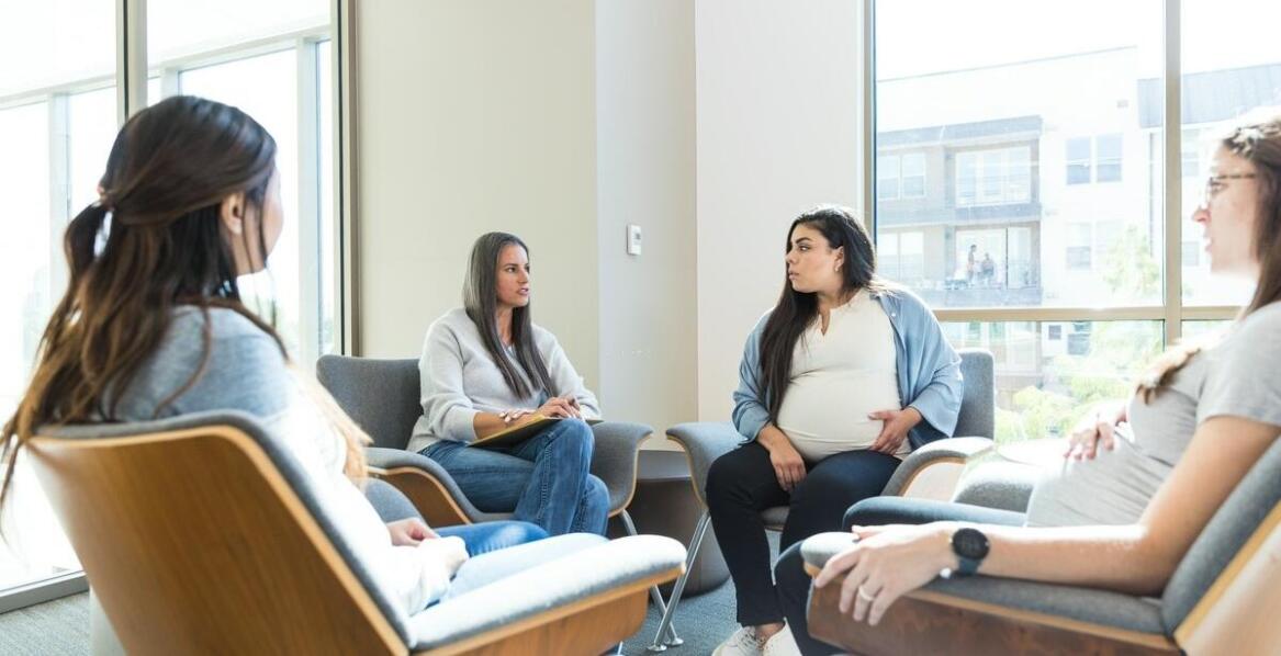 Dlaczego terapia stacjonarna jest skuteczna w walce z alkoholizmem?