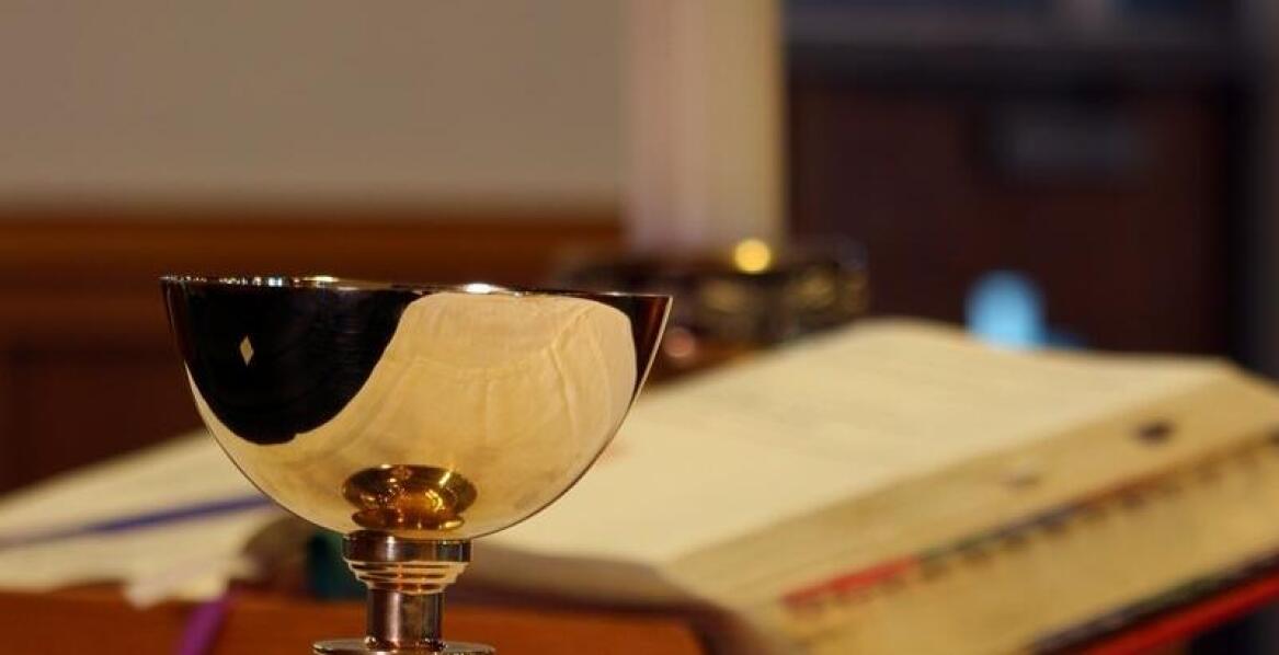 Innowacje w produkcji paten komunijnych – co nowego na rynku?