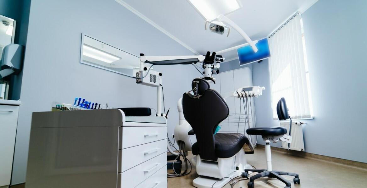 Jakie są zalety leczenia kanałowego u dentysty prywatnie?