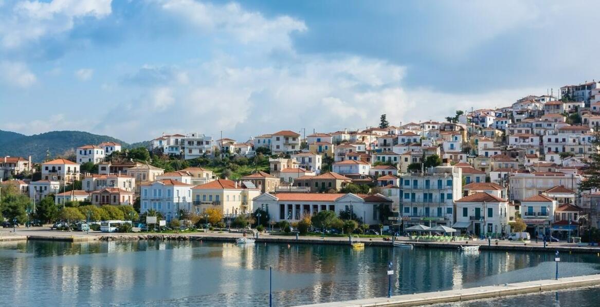 Wczasy w Grecji z Siedlec: Co zobaczyć i gdzie się zatrzymać?