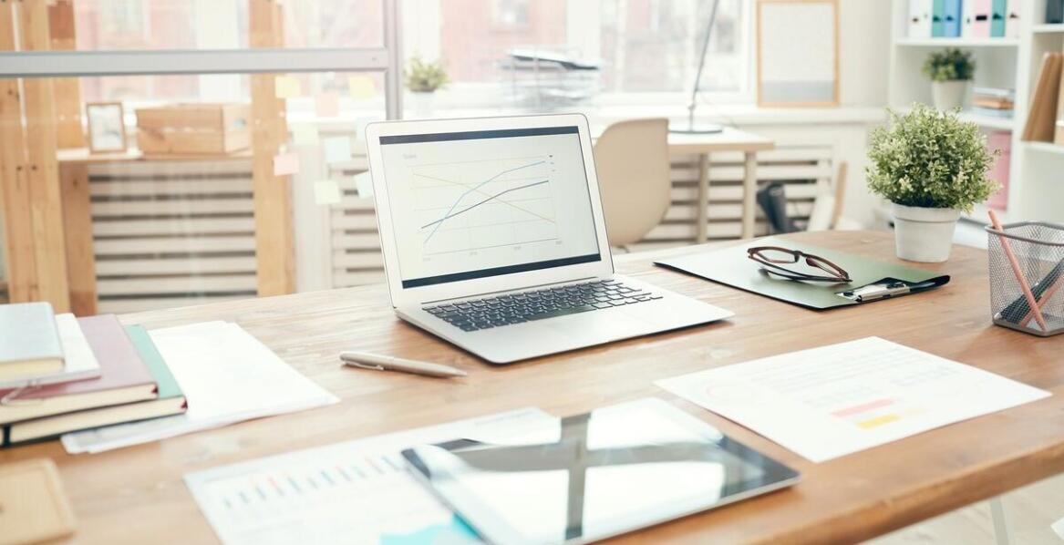 Jak księgowość online wspiera przejrzystość finansową stowarzyszeń?