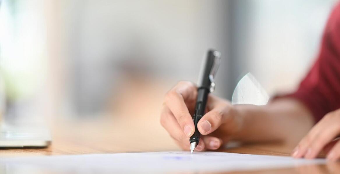 Wpływ personalizowanych długopisów reklamowych na doświadczenie klienta