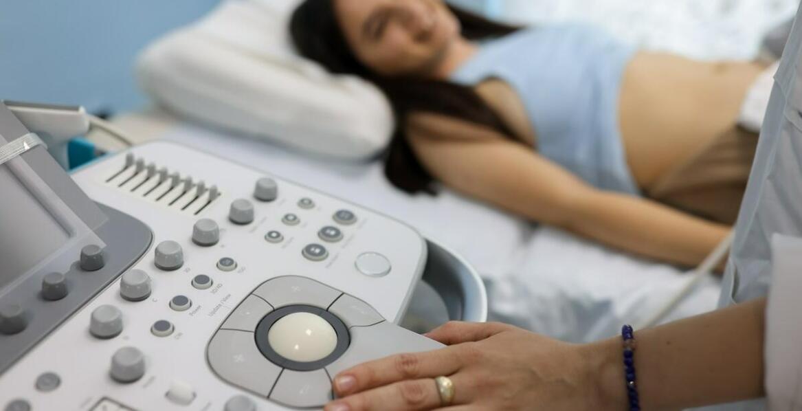 Jakie są korzyści z wykonywania usg jamy brzusznej w specjalistycznym ośrodku?