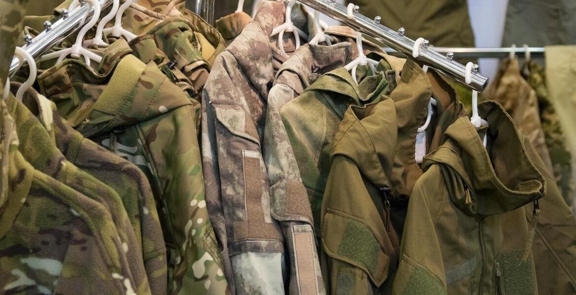 Bluzy myśliwskie a ich rola w strategii polowania – co warto wiedzieć?