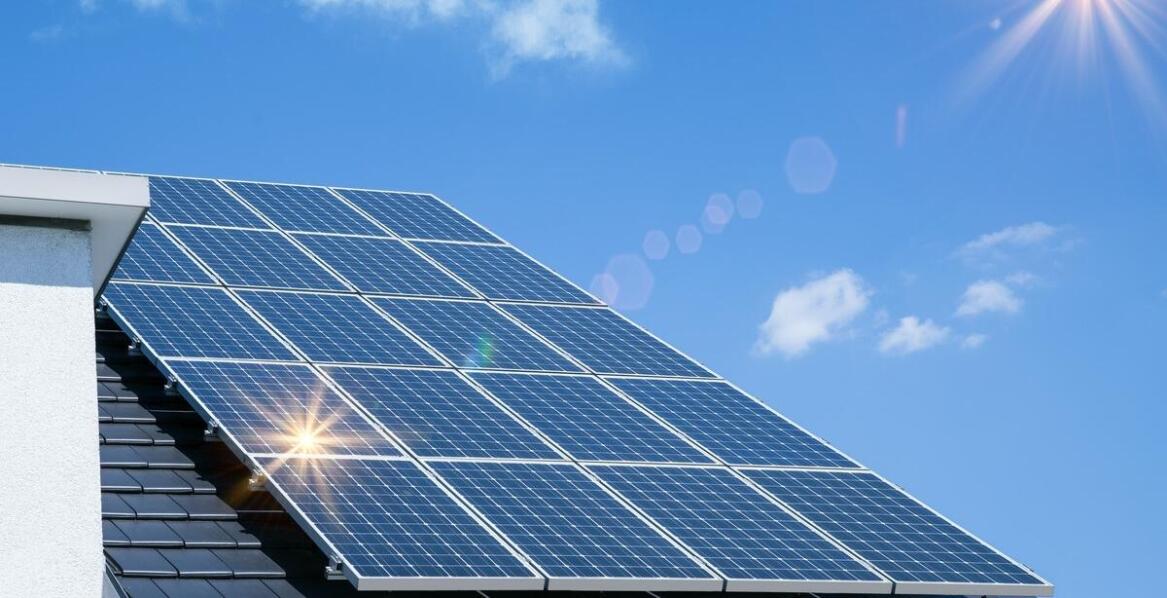 Jakie czynniki wpływają na efektywność paneli fotowoltaicznych?