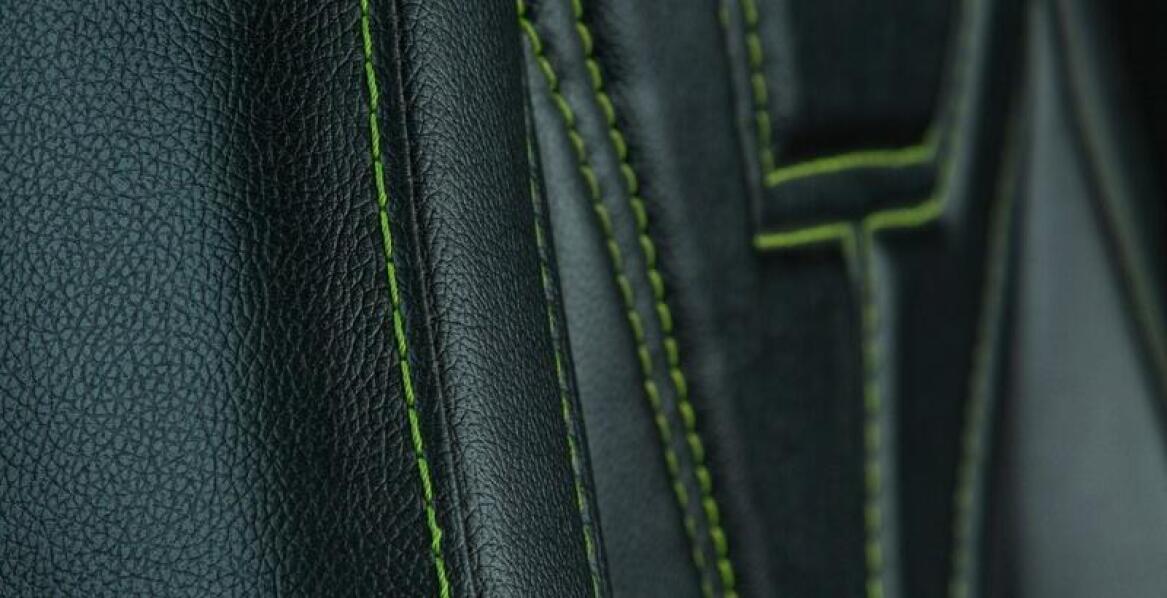 Dlaczego estetyka jest ważna przy wyborze obszycia kanapy motocyklowej?