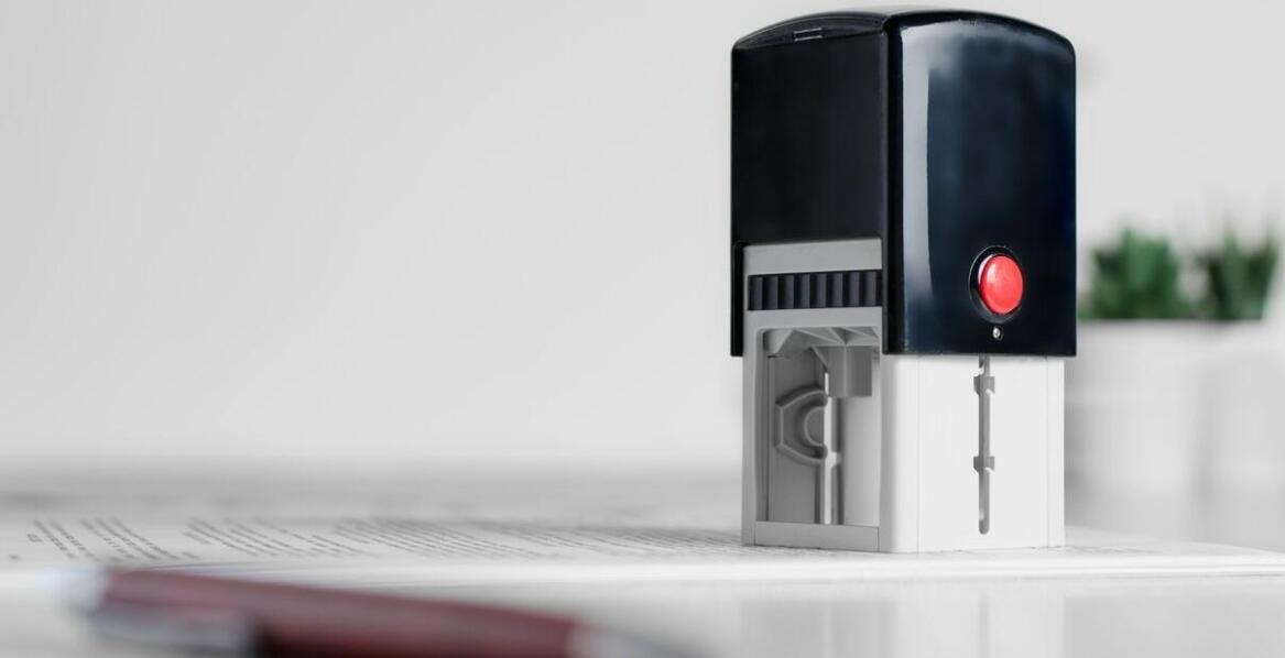 Zastrzeżenie logo a prawa autorskie: co warto wiedzieć?