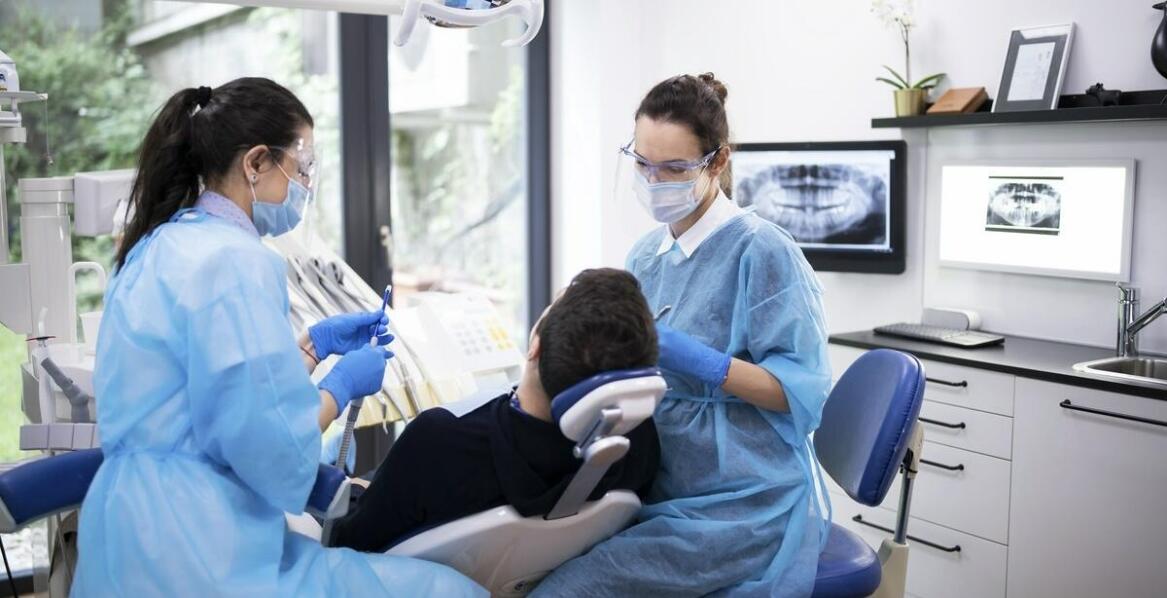 Jakie są najczęstsze problemy rozwiązywane podczas leczenia kanałowego?