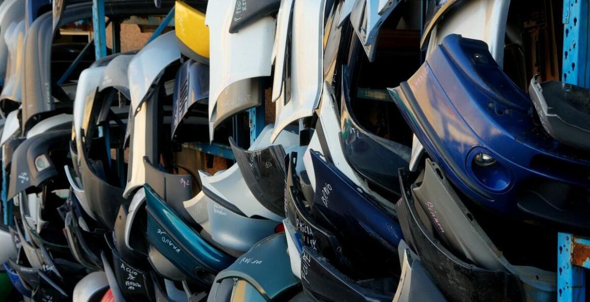 Autokasacja we Włocławku – jak wygląda odbiór pojazdu do złomowania?