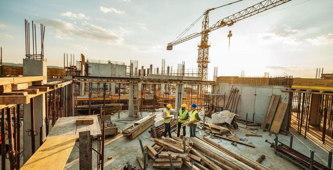Proces przebudowy i adaptacji: jak deweloperzy tworzą nową jakość życia w miastach