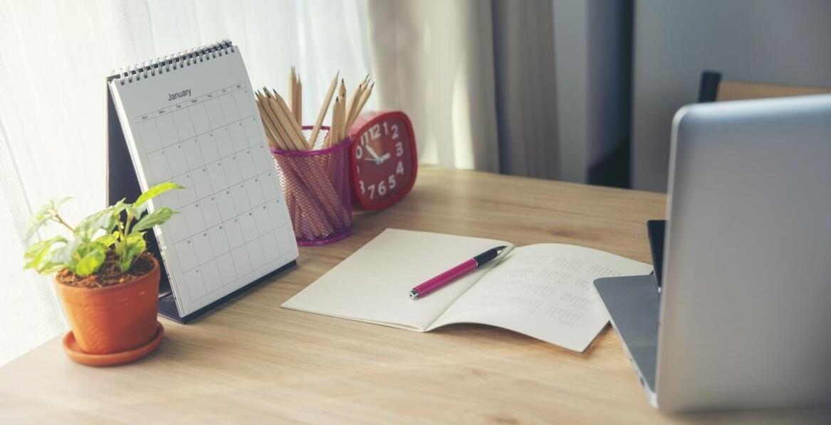 Wirtualna asystentka w zarządzaniu pocztą: kluczowe korzyści i efektywność