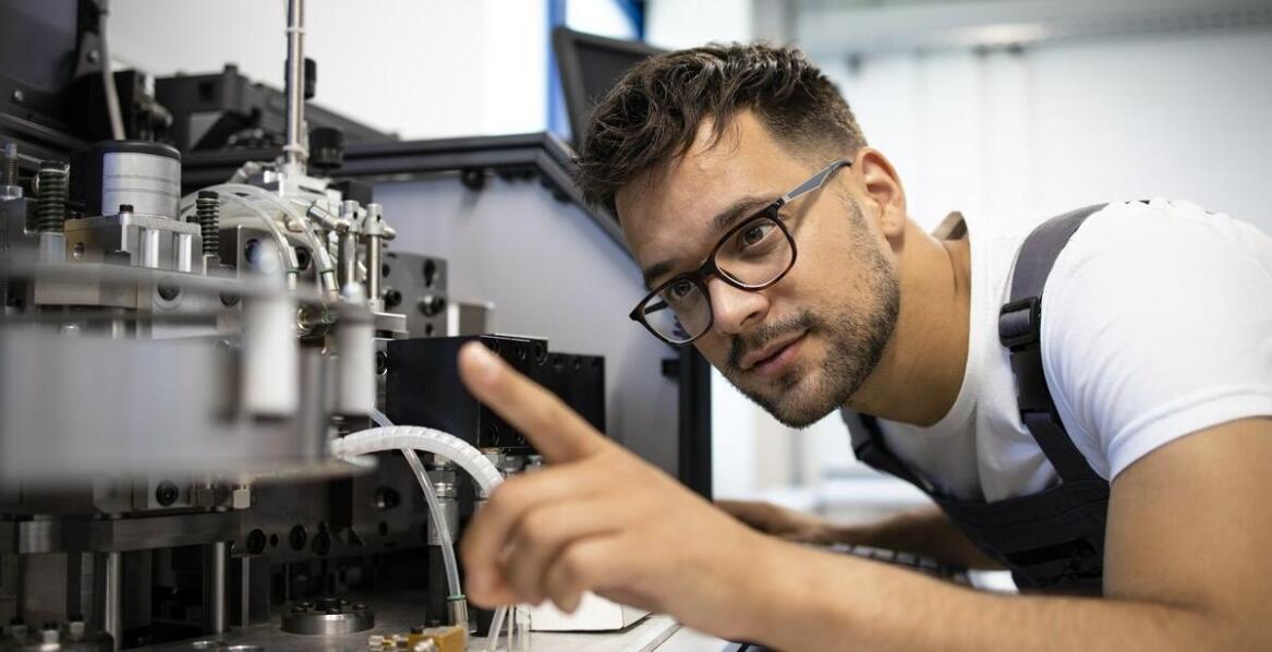 Jak serwisowanie wpływa na zaufanie do wyników alkomatu?